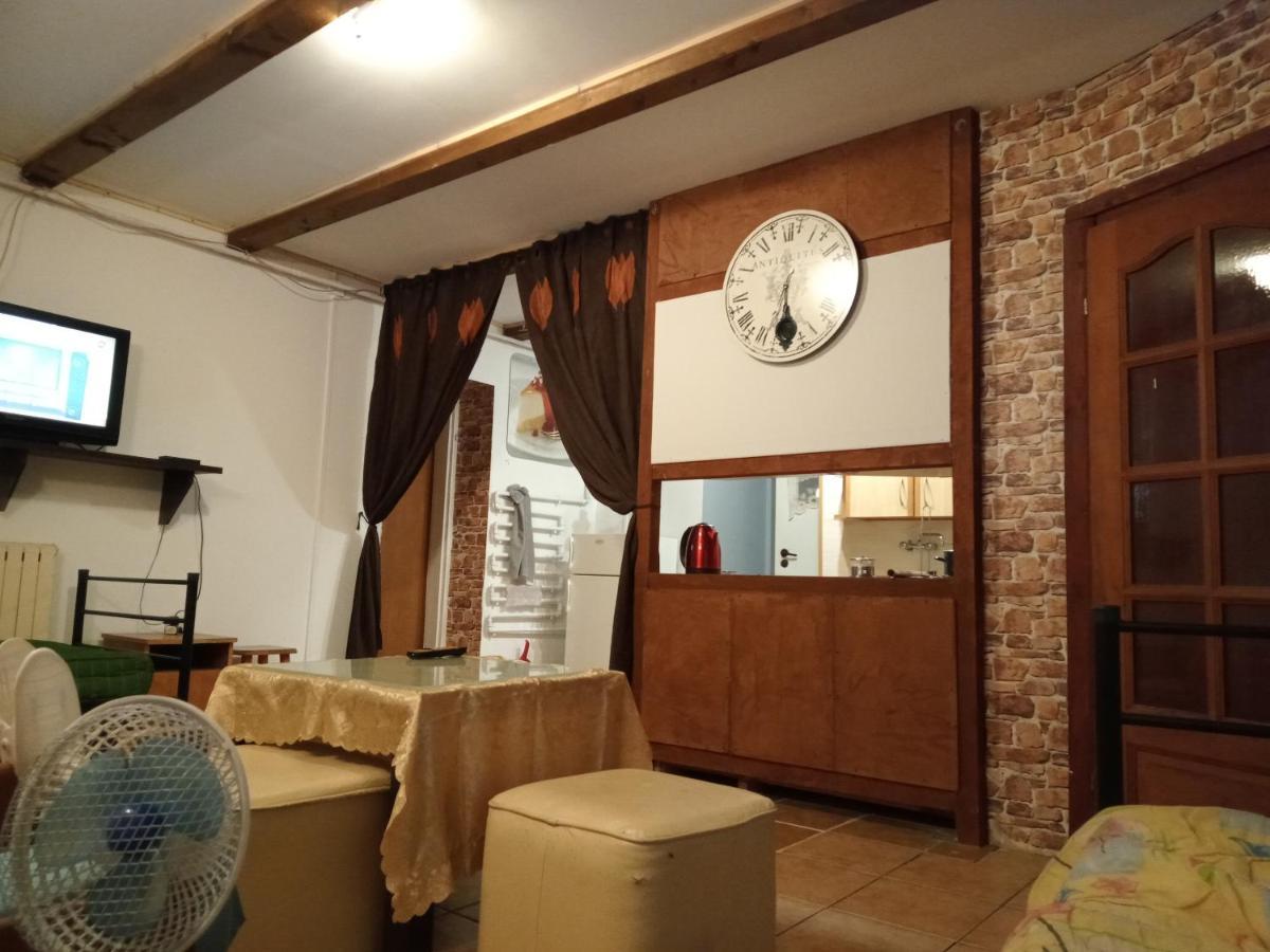 Aura Homestay